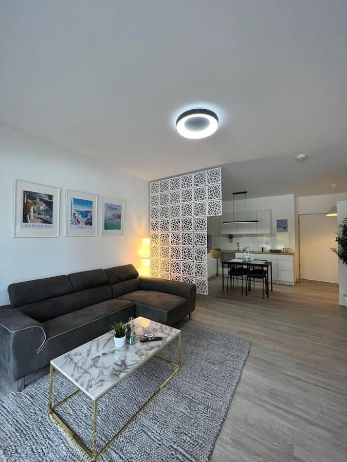 Luxurioeses Apartment,Neubau, 4 Personen, Parkplatz, Griechischer Stil Bochum Exterior photo