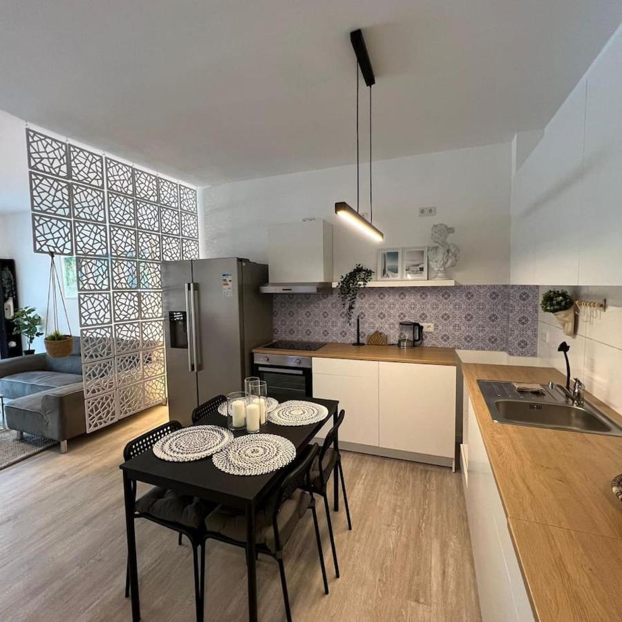 Luxurioeses Apartment,Neubau, 4 Personen, Parkplatz, Griechischer Stil Bochum Exterior photo